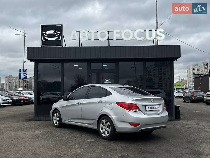 Седан Hyundai Accent 2013 в Киеве фото 5 Седан Hyundai Accent 2013 в Киеве