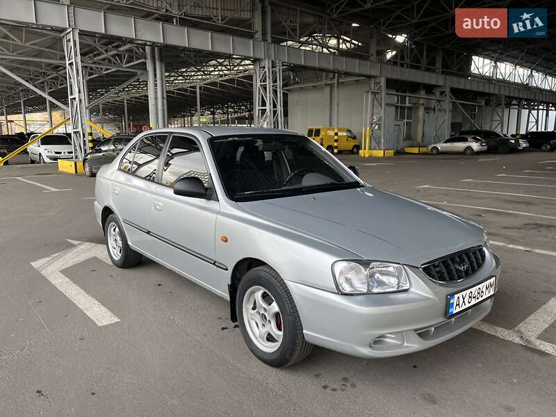 Hyundai Accent 2002 Hyundai Accent 2002
