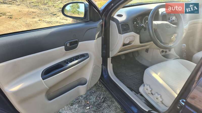 Седан Hyundai Accent 2008 в Иршанске