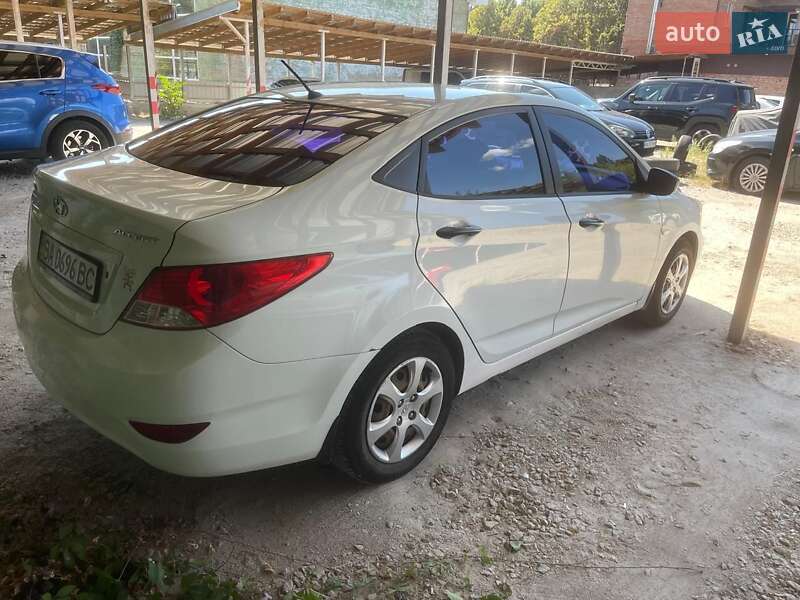 Седан Hyundai Accent 2013 в Кропивницькому