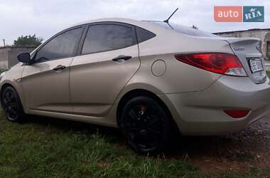 Седан Hyundai Accent 2013 в Миколаєві