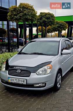 Седан Hyundai Accent 2007 в Днепре Седан Hyundai Accent 2007 в Днепре