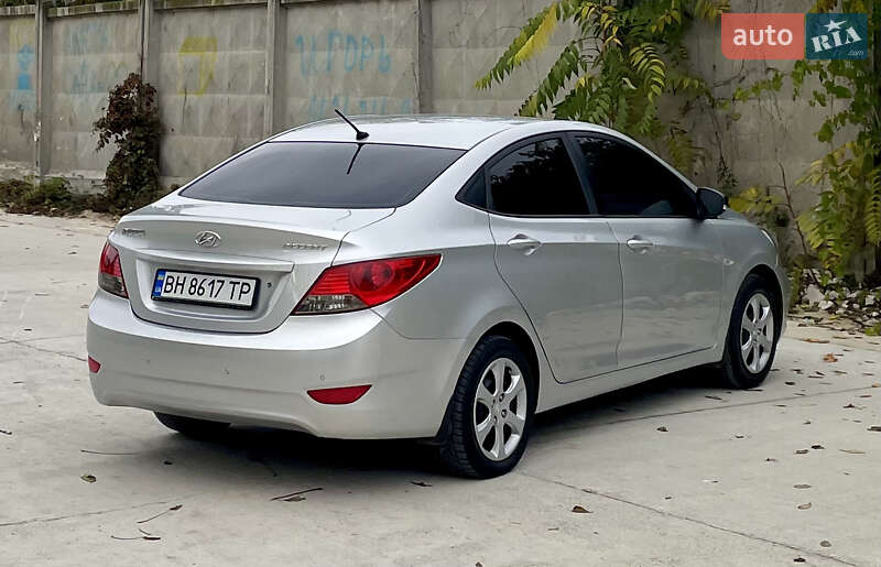 Седан Hyundai Accent 2011 в Одесі фото 29 Седан Hyundai Accent 2011 в Одесі