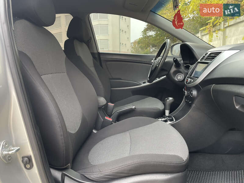 Седан Hyundai Accent 2011 в Одесі фото 43 Седан Hyundai Accent 2011 в Одесі