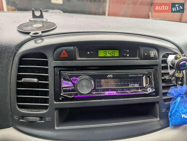 Седан Hyundai Accent 2008 в Ужгороде