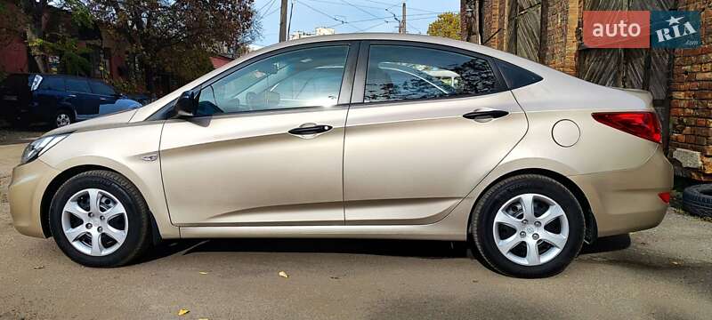 Седан Hyundai Accent 2014 в Одесі фото 4 Седан Hyundai Accent 2014 в Одесі