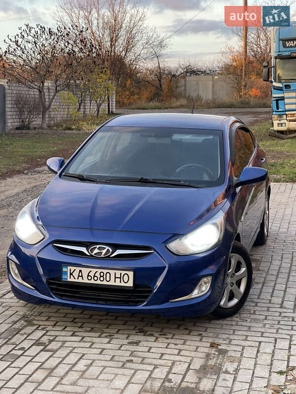 Седан Hyundai Accent 2013 в Харкові