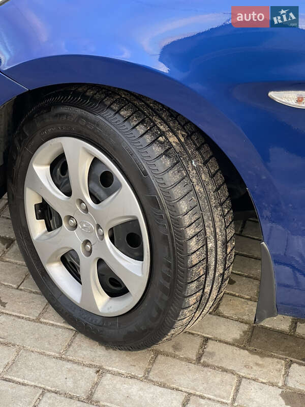 Седан Hyundai Accent 2013 в Харкові