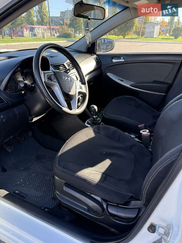 Седан Hyundai Accent 2013 в Кременчуці фото 11 Седан Hyundai Accent 2013 в Кременчуці