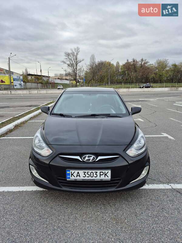 Седан Hyundai Accent 2014 в Киеве