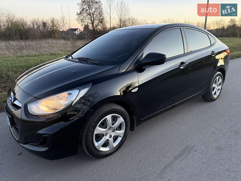 Седан Hyundai Accent 2011 в Тернополе
