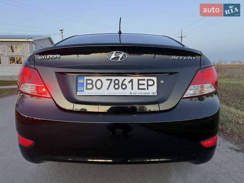 Седан Hyundai Accent 2011 в Тернополе