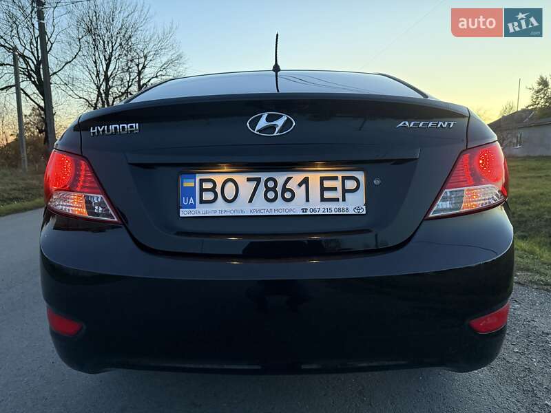 Седан Hyundai Accent 2011 в Тернополе