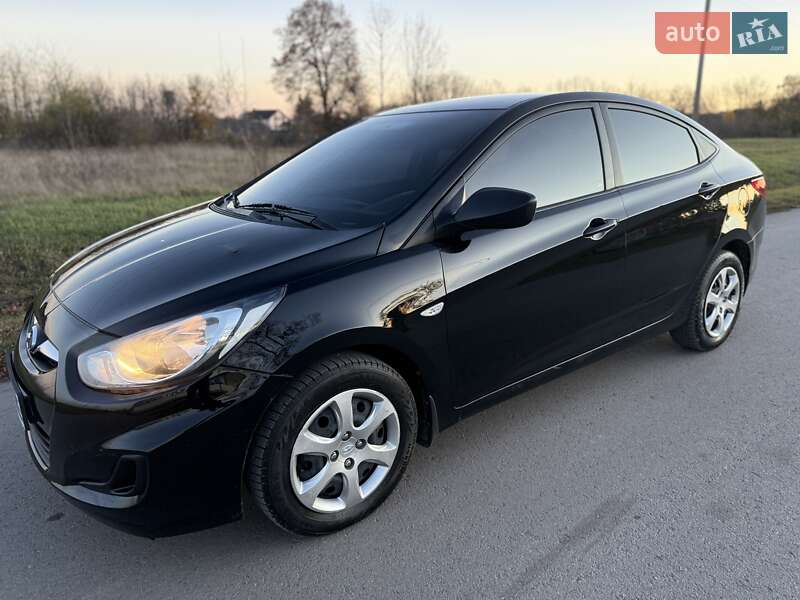 Седан Hyundai Accent 2011 в Тернополе