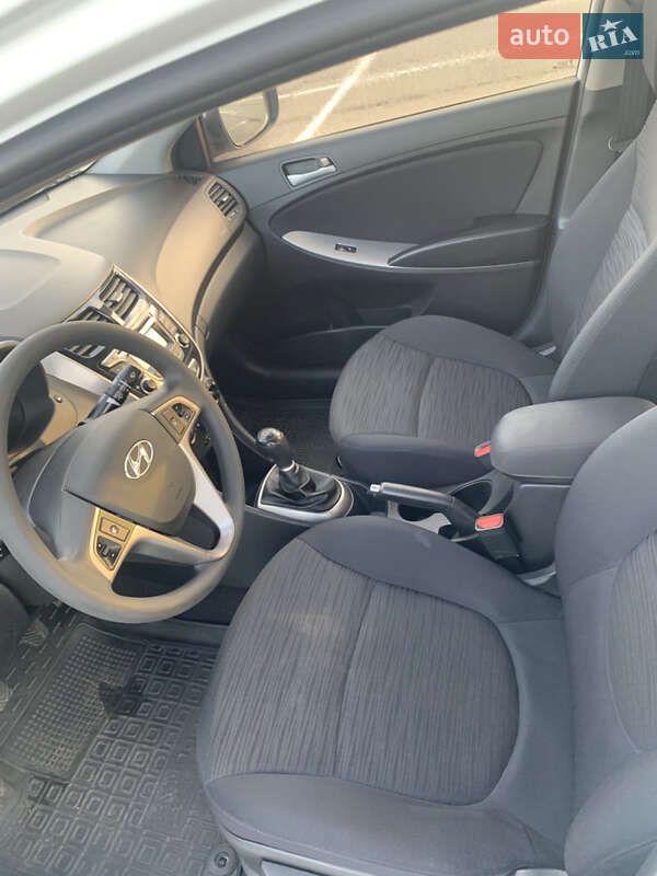 Седан Hyundai Accent 2019 в Києві