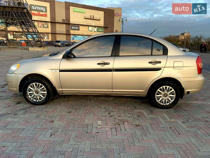 Седан Hyundai Accent 2009 в Харькове