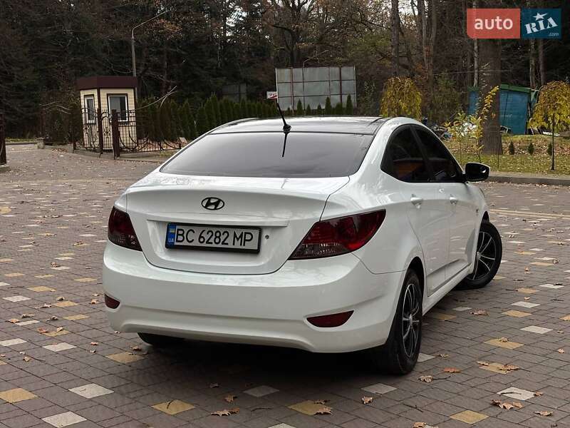 Седан Hyundai Accent 2012 в Трускавце