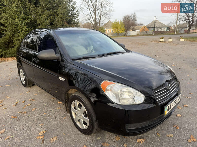 Седан Hyundai Accent 2008 в Прилуках