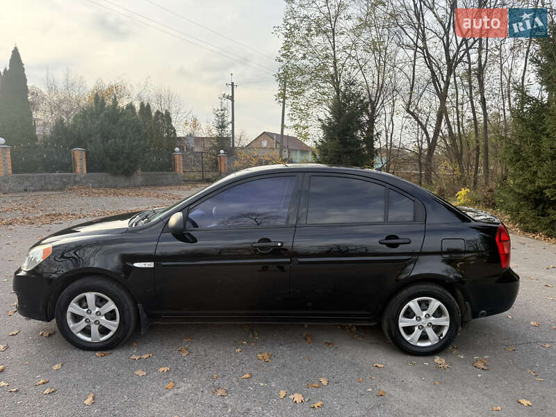 Седан Hyundai Accent 2008 в Прилуках