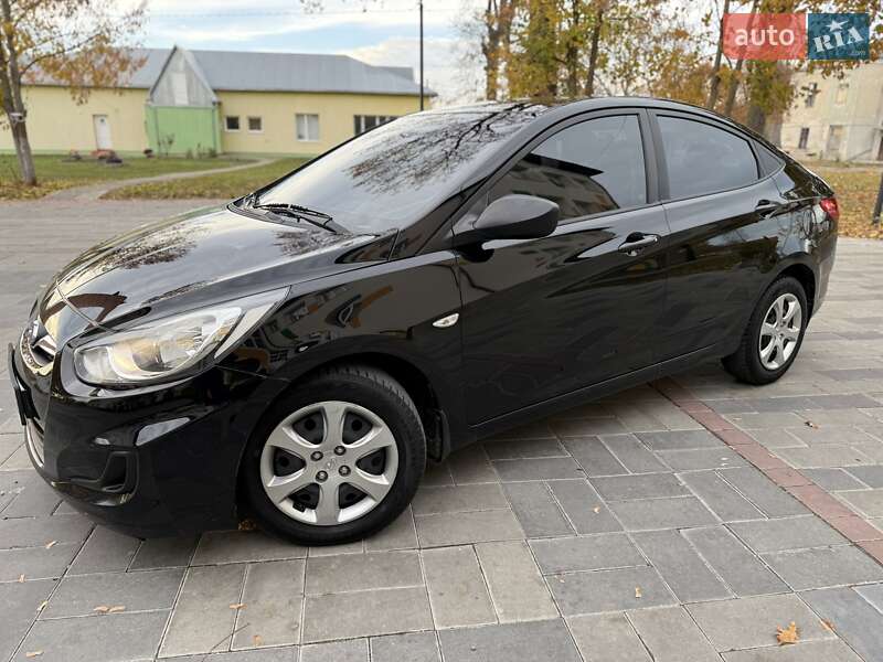 Седан Hyundai Accent 2011 в Тернополе