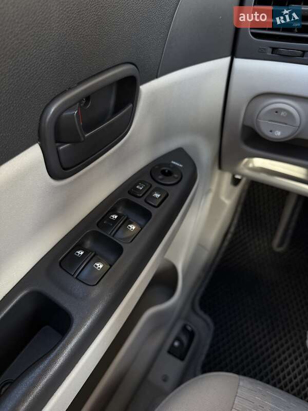 Седан Hyundai Accent 2008 в Одесі