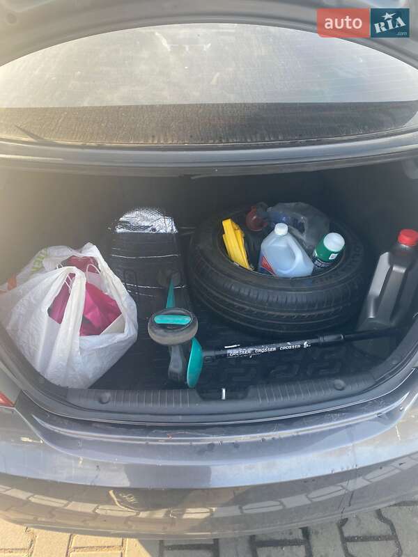 Седан Hyundai Accent 2011 в Киеве