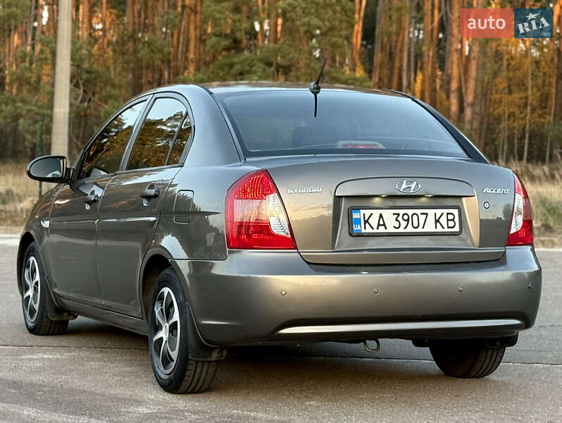 Седан Hyundai Accent 2008 в Киеве