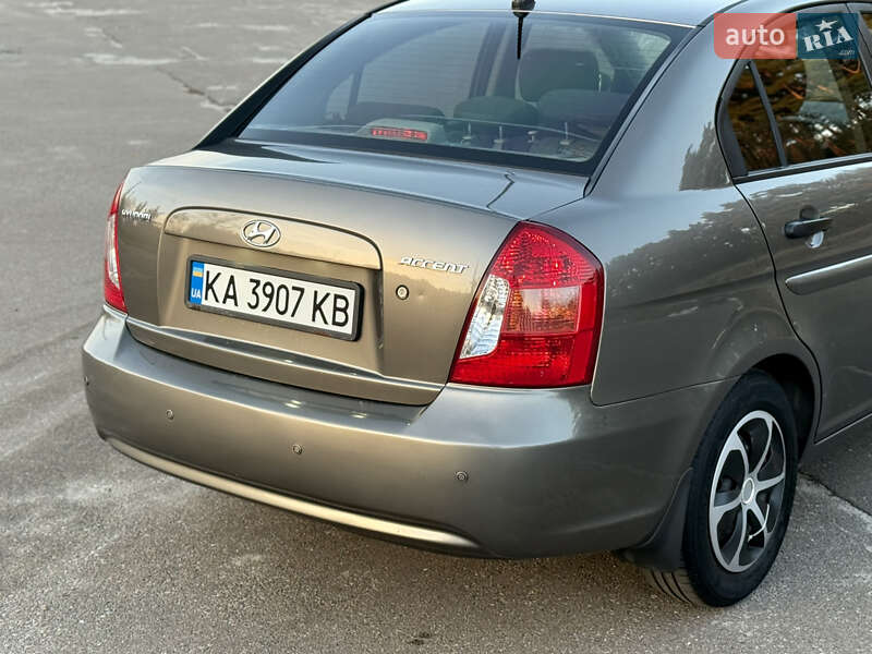 Седан Hyundai Accent 2008 в Киеве