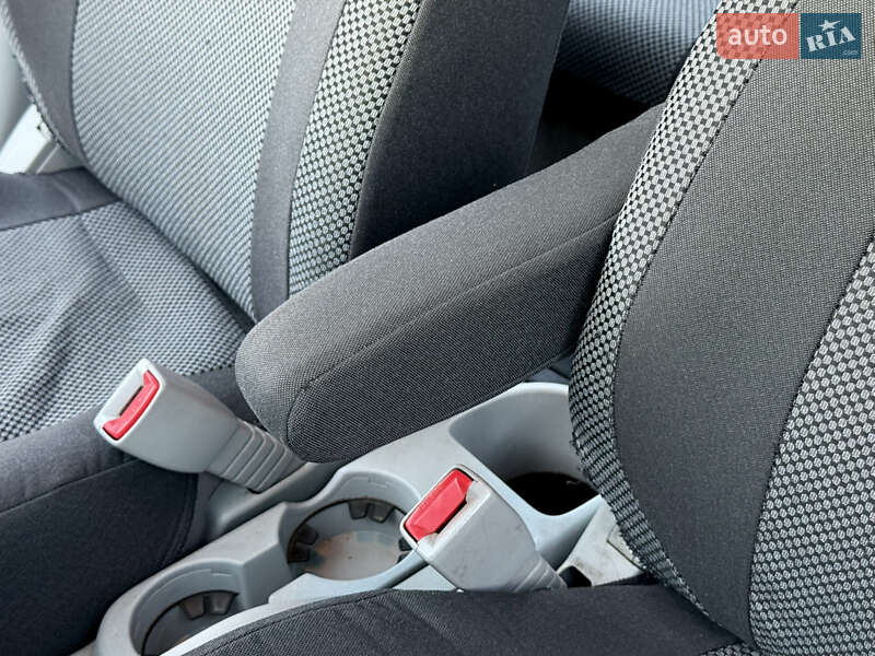 Седан Hyundai Accent 2008 в Киеве