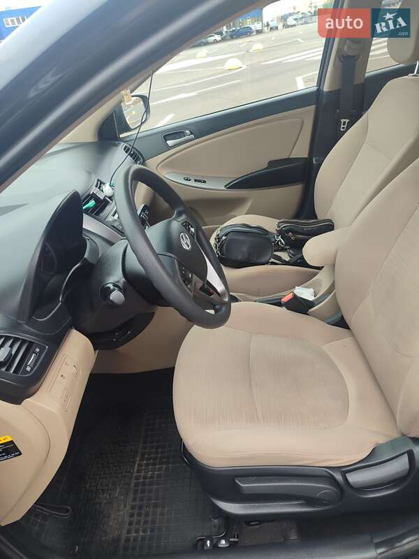 Седан Hyundai Accent 2016 в Киеве фото 6 Седан Hyundai Accent 2016 в Киеве
