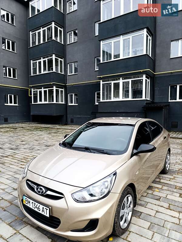 Седан Hyundai Accent 2011 в Ахтырке