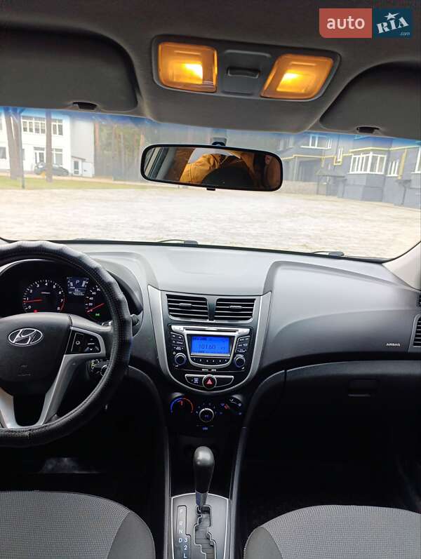 Седан Hyundai Accent 2011 в Ахтырке