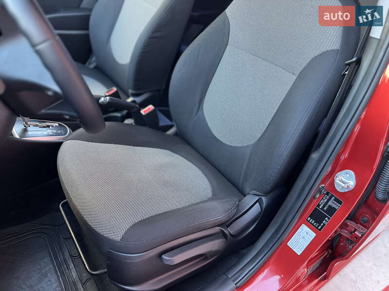 Седан Hyundai Accent 2011 в Киеве фото 20 Седан Hyundai Accent 2011 в Киеве