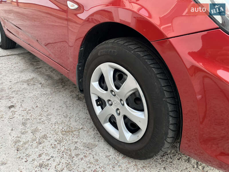 Седан Hyundai Accent 2011 в Киеве фото 4 Седан Hyundai Accent 2011 в Киеве