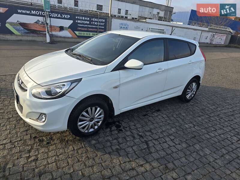 Хэтчбек Hyundai Accent 2012 в Полтаве