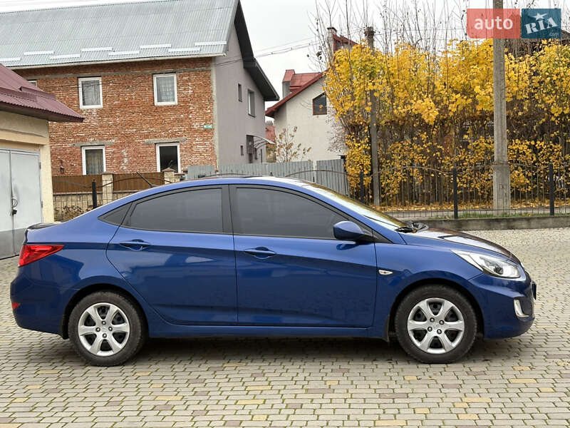 Седан Hyundai Accent 2011 в Ивано-Франковске фото 2 Седан Hyundai Accent 2011 в Ивано-Франковске