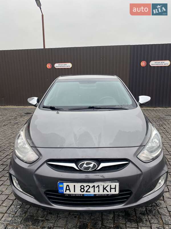 Седан Hyundai Accent 2011 в Киеве