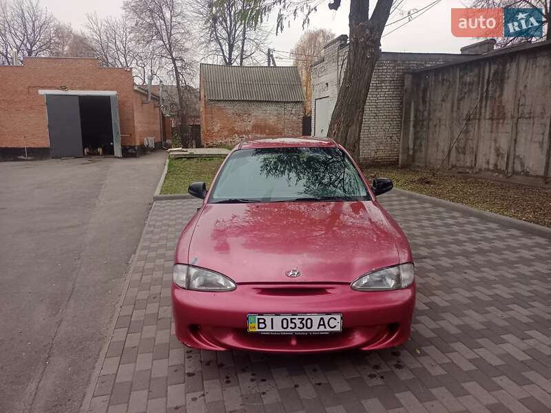 Седан Hyundai Accent 1996 в Лубнах