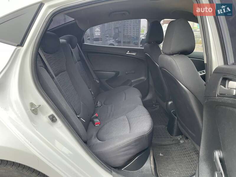 Седан Hyundai Accent 2018 в Киеве фото 10 Седан Hyundai Accent 2018 в Киеве