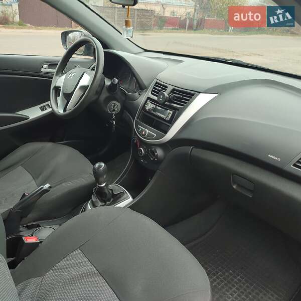Седан Hyundai Accent 2013 в Мироновке