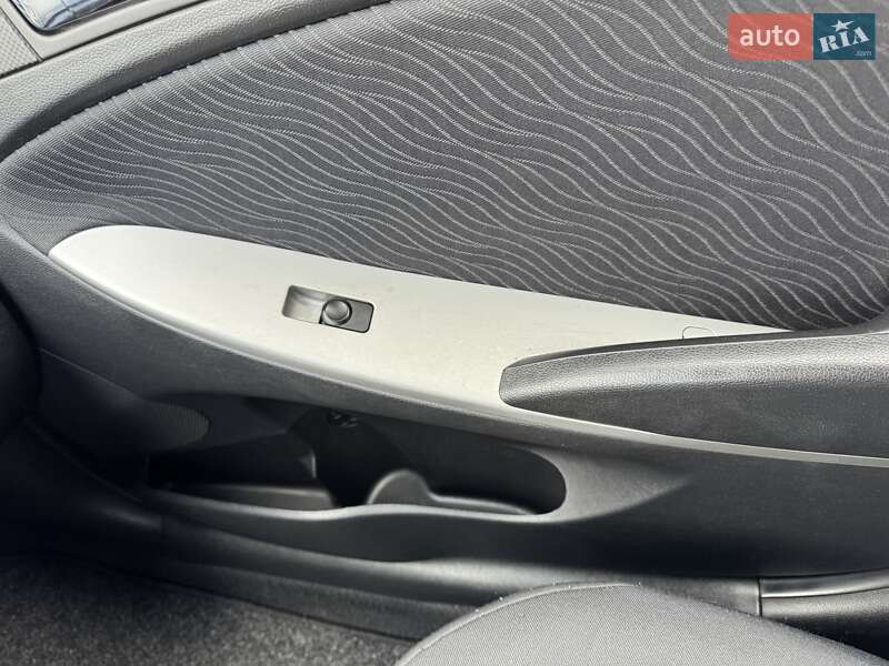 Седан Hyundai Accent 2011 в Киеве фото 19 Седан Hyundai Accent 2011 в Киеве