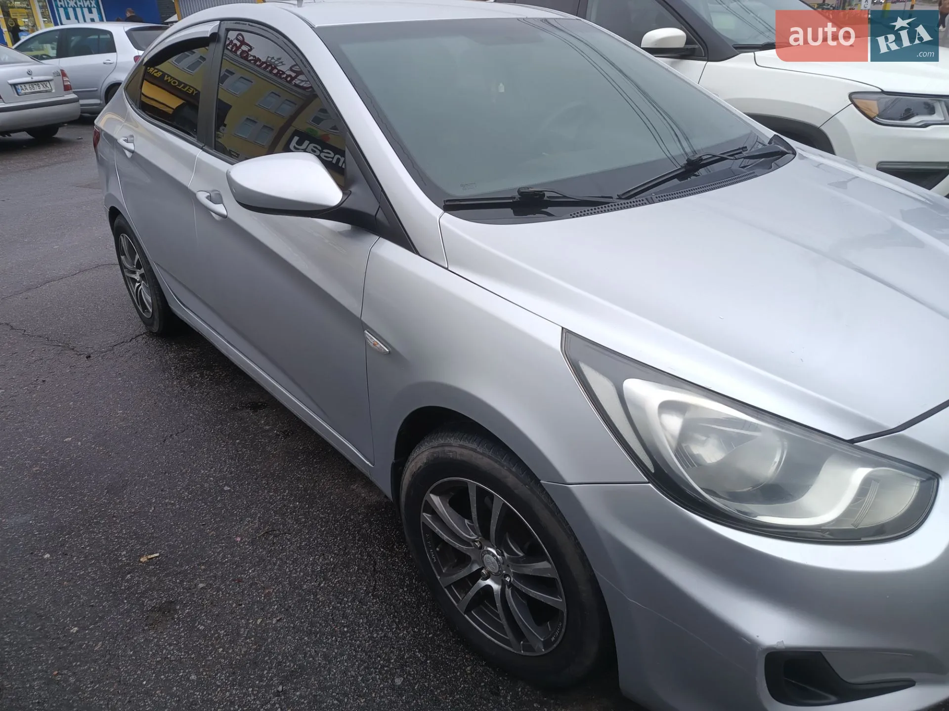 2011 Hyundai Accent - мініатюра 2