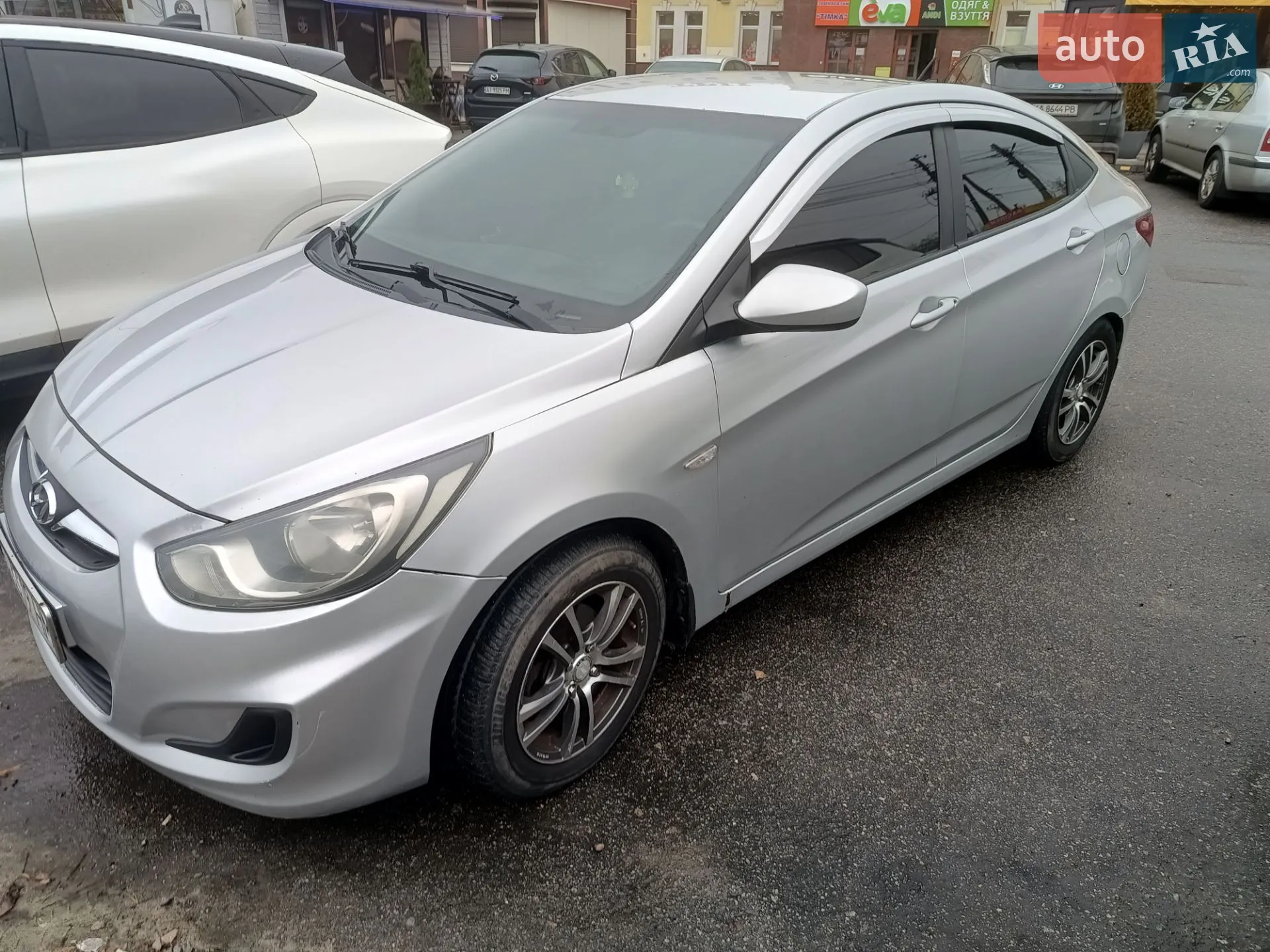 2011 Hyundai Accent - мініатюра 5