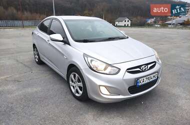 Седан Hyundai Accent 2012 в Обухове