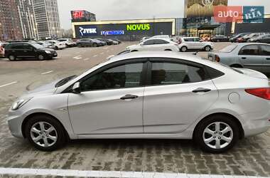 Седан Hyundai Accent 2011 в Києві