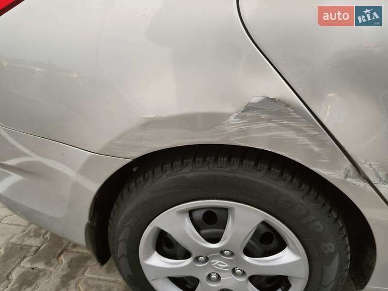 Седан Hyundai Accent 2011 в Киеве фото 14 Седан Hyundai Accent 2011 в Киеве