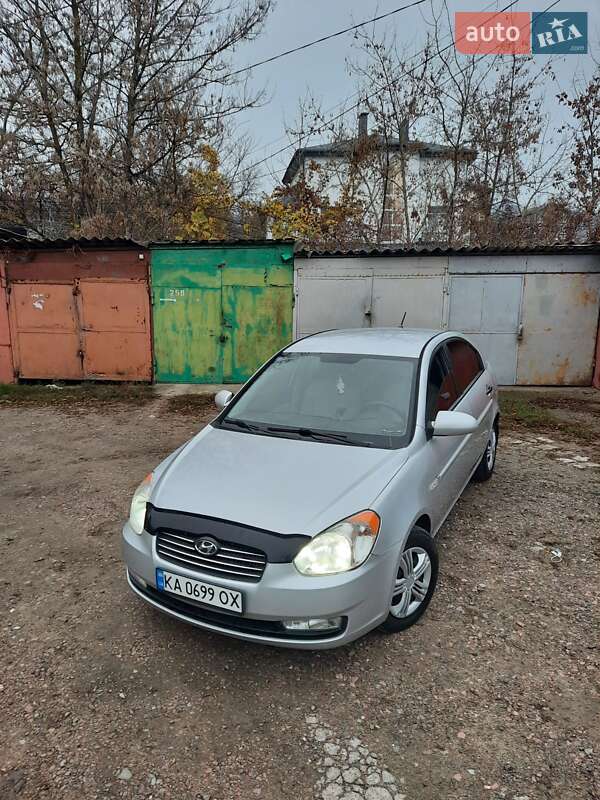 Седан Hyundai Accent 2008 в Киеве