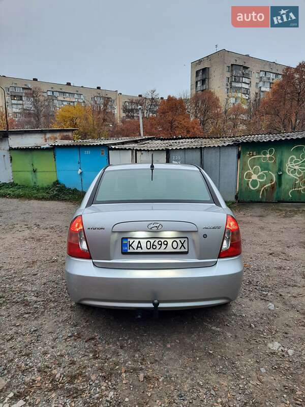 Седан Hyundai Accent 2008 в Киеве