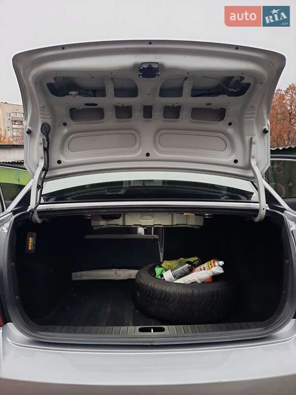 Седан Hyundai Accent 2008 в Киеве