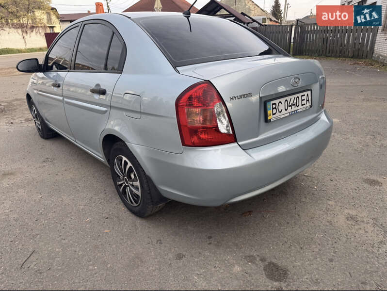 Седан Hyundai Accent 2008 в Чернівцях